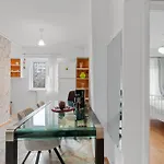 Unirii Large 2 Bedroom