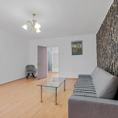 Unirii Large 2 Bedroom Apartment