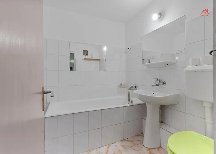 Unirii Large 2 Bedroom * Bucharest