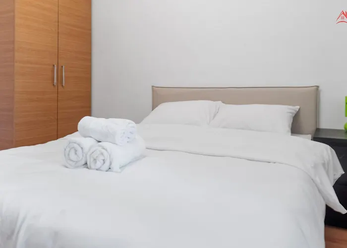 Apartment Unirii Large 2 Bedroom Bucharest