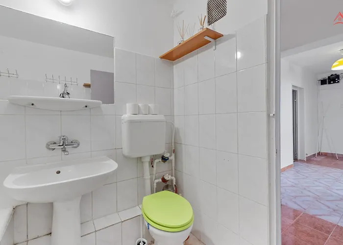 Apartment Unirii Large 2 Bedroom *